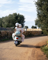 Tour de 3 horas en Vespa al atardecer: Polignano a Mare, Conversano y Monopoli